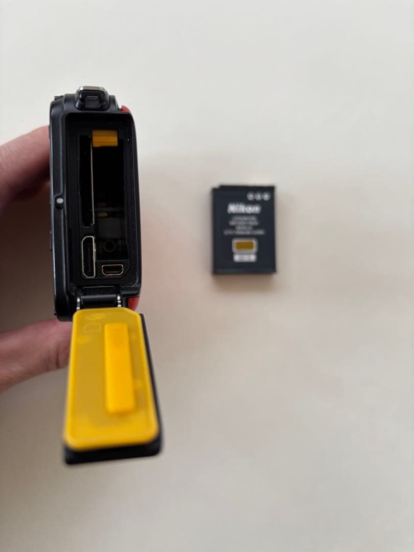 廃盤希少！美品！動作確認済】Nikon COOLPIX AW100 オレンジ - メルカリ