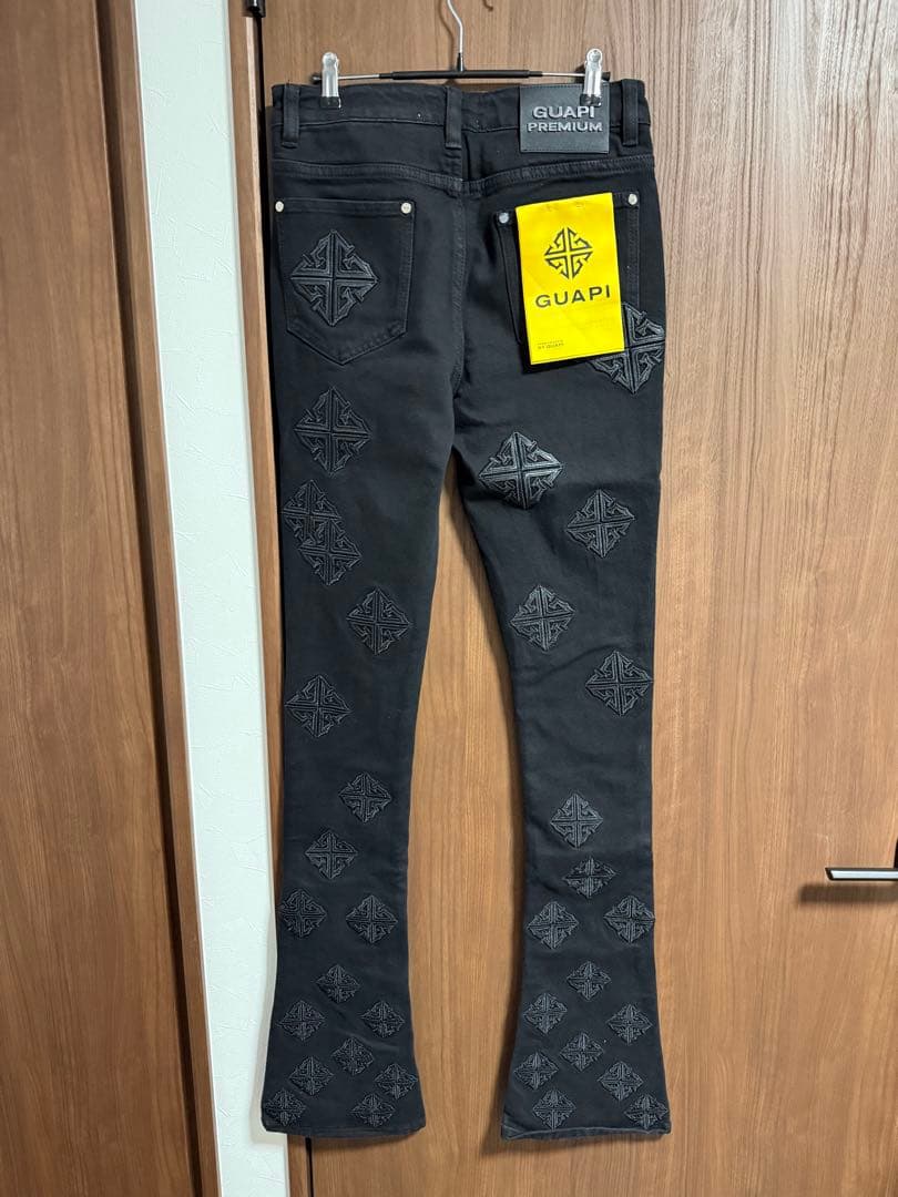 GUAPI ブラックフレアデニム30 - メルカリ