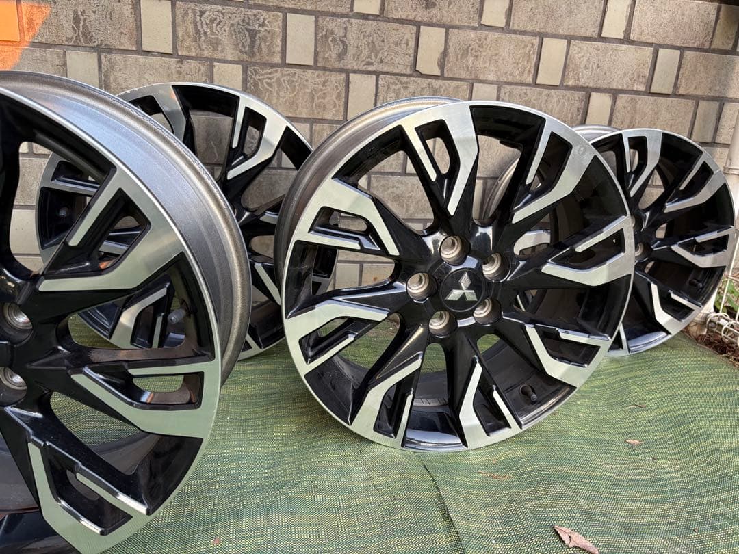 ②三菱アウトランダーphev18インチ ホイール 4本①②セット ミツビシ アウトランダー PHEV 純正 ホイール 4本 18インチ 7J-18