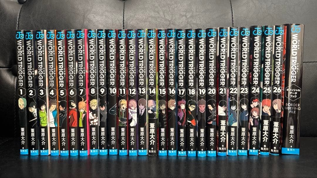ワールドトリガー 1~26巻セット+オフィシャルデータブック - メルカリ