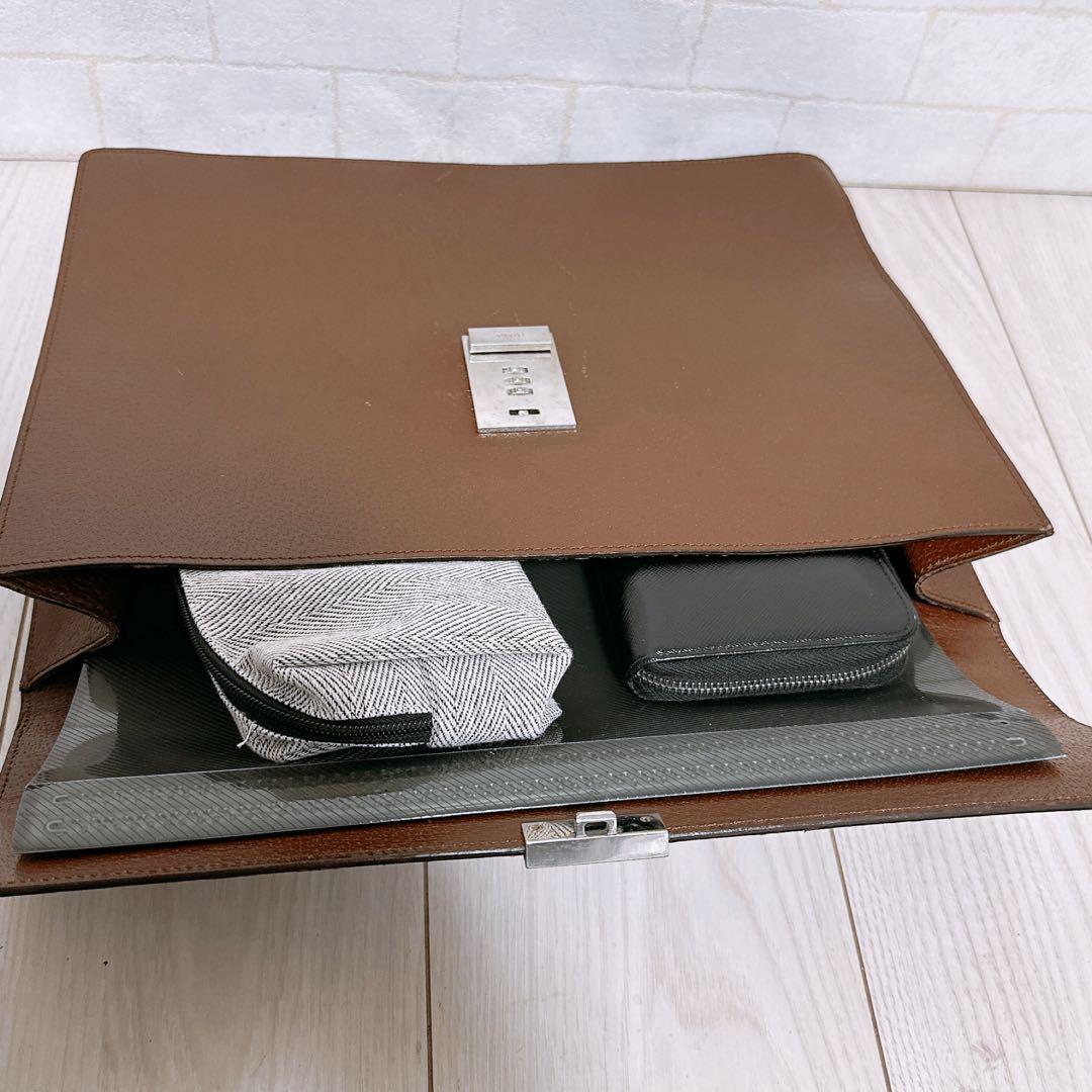 《美品》PRADA(プラダ)ブリーフケースA4 ビジネスバッグ