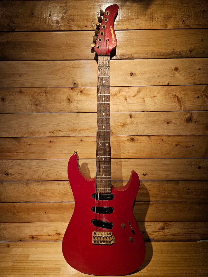 FERNANDES レッド エレキギター