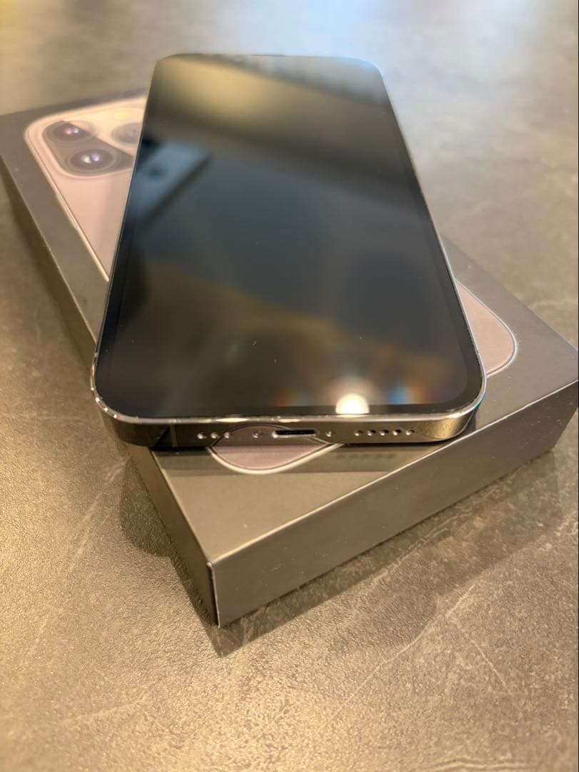 浅草キッド様専用【美品、バッテリー90%】iPhone 13Pro グラファイト