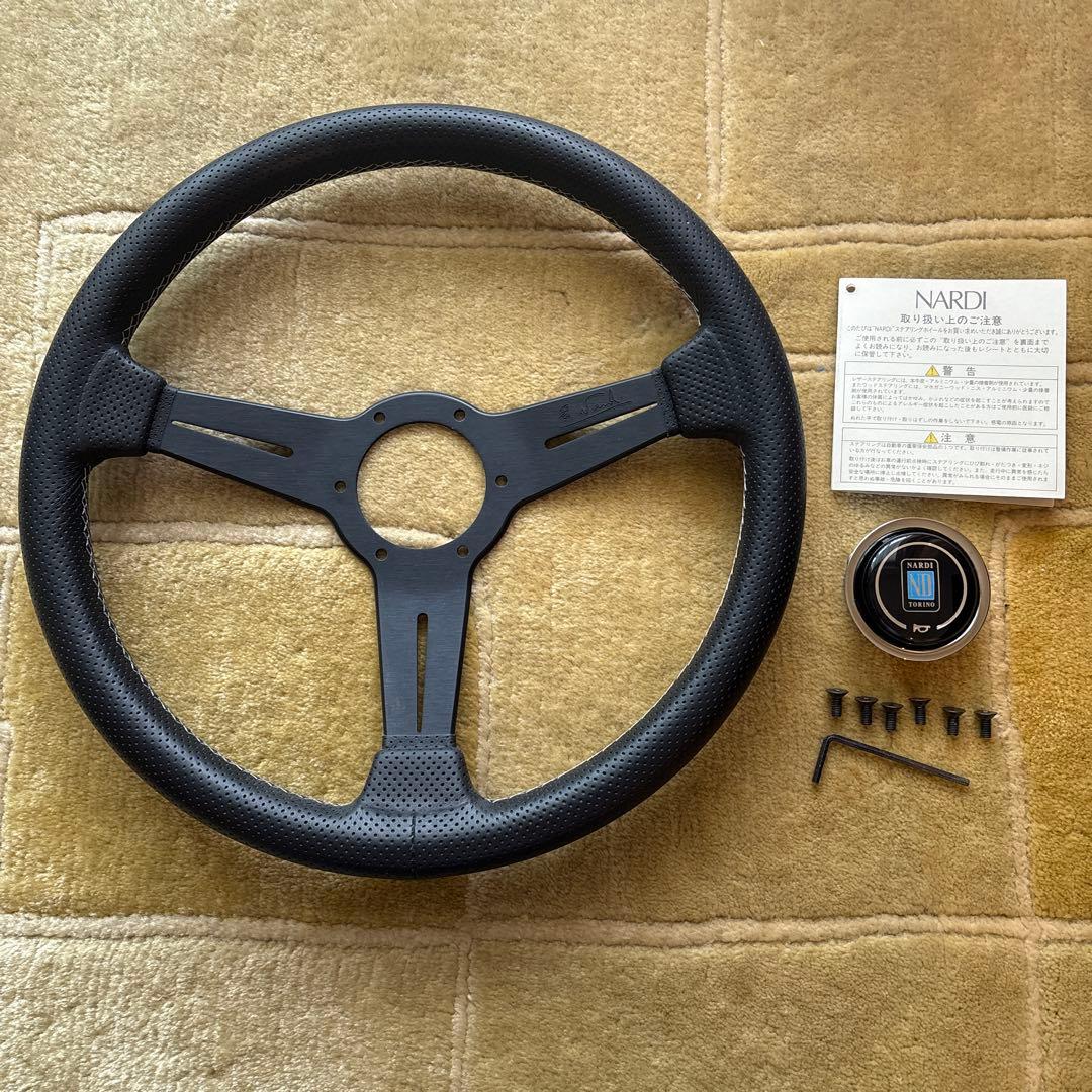 NARDI クラシック レザーステアリング 13インチ NARDI ナルディ(NARDI) ステアリング クラシック(Classic)パンチング