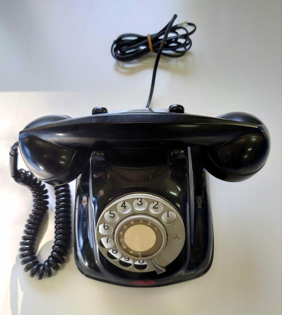 黒電話　4号Ｃ共電式　昭和　レトロ　ビンテージ　インダストリアル　アンティーク Yahoo!オークション - 4号C共電式電話機 黒電話機 4号機 日本電信電
