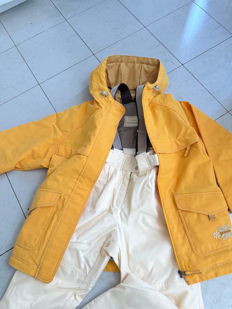 フェニックス Phoenix スキーウェア 上下セット黄色　白 フェニックス（PHENIX） スキーウェア キッズ 上下セット 女の子