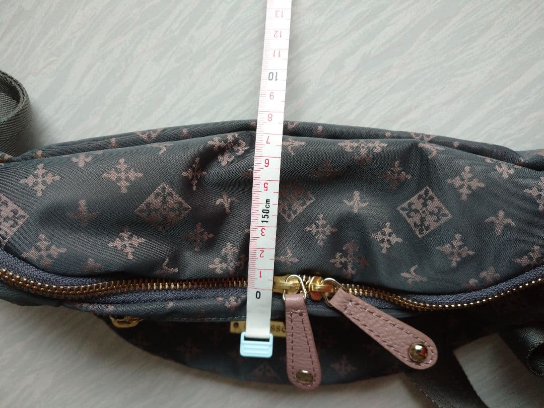 ○russet ラシットボディバッグ ウエストポーチ - メルカリ