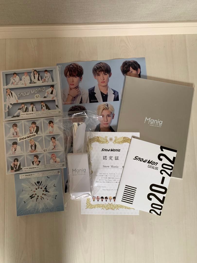 Snow Man Snow Mania S1 3形態+先着特典+ツアーグッズ - メルカリ