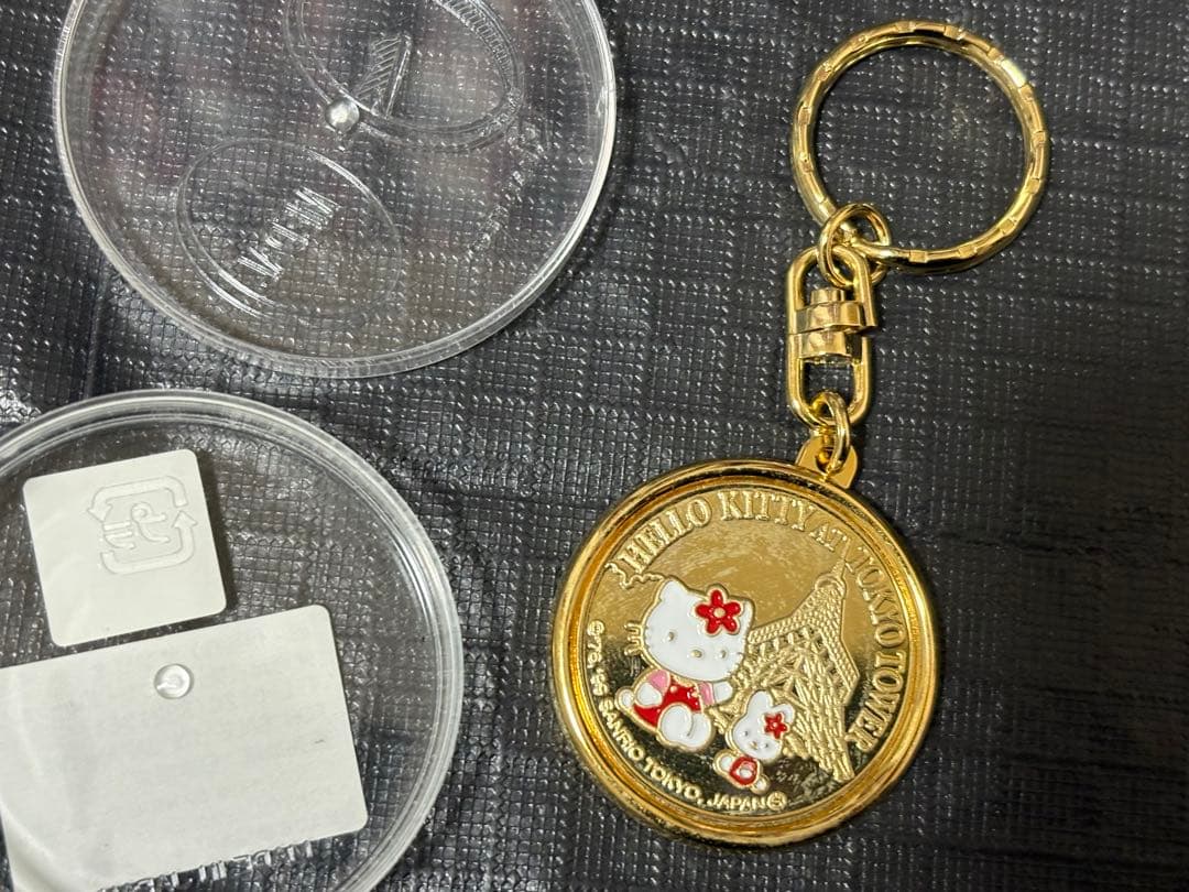 ハローキティ 記念メダル 東京タワー - メルカリ