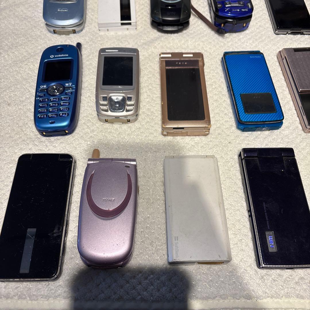 ガラケー スマホ レトロ携帯 本体まとめ売りセット スマホまとめ売り20