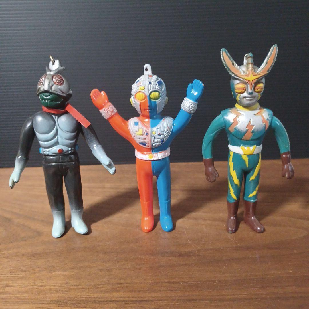 当時物「仮面ライダー」「キカイダー」「イナズマン」ペンダントトップ