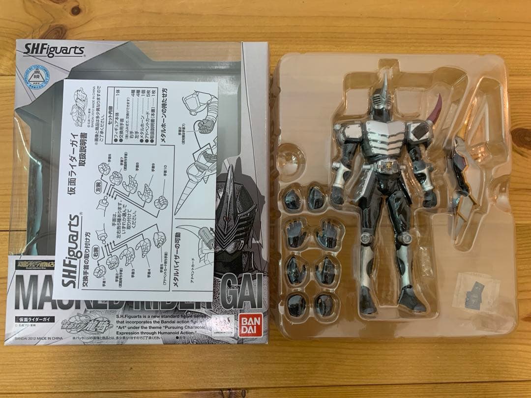 S.H.Figuarts　仮面ライダー龍騎　ジェノサイダー　王蛇　ガイ　ライア