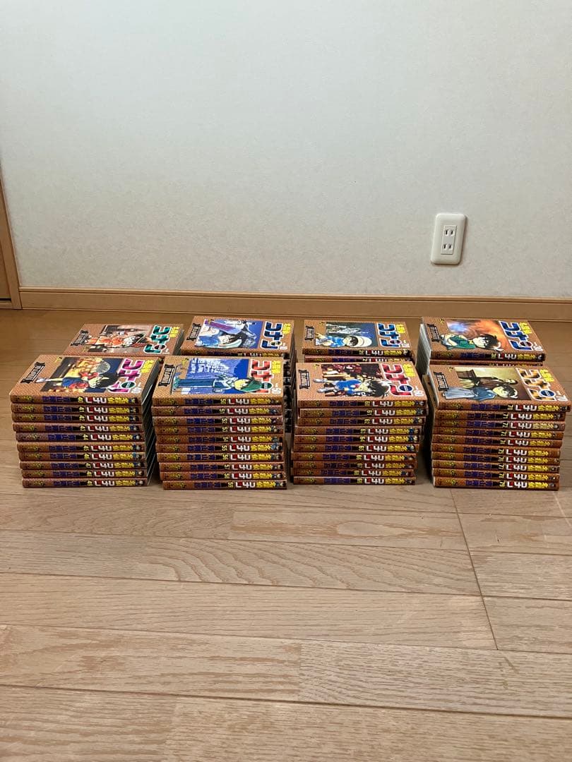 名探偵コナン 全102巻セット 71HEVg6wdhL.jpg
