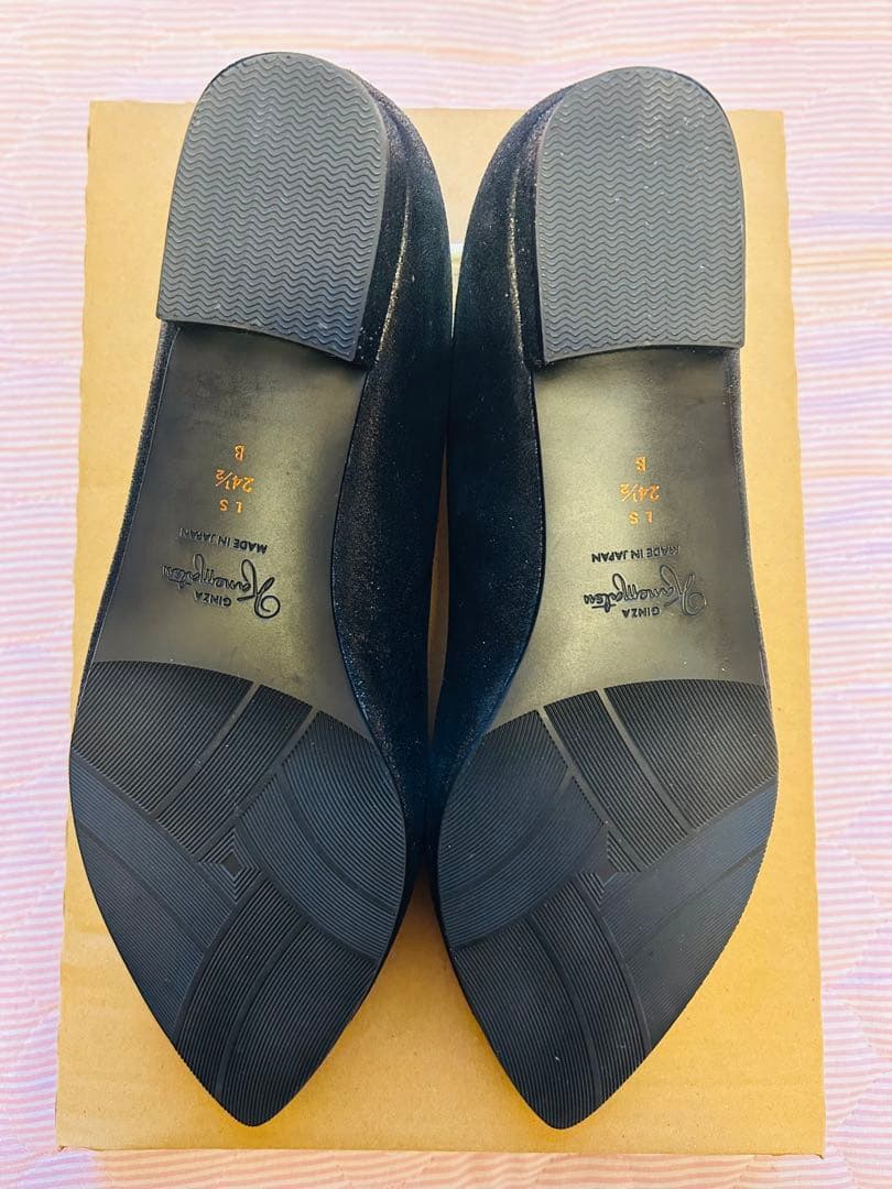 未使用銀座かねまつ フラットシューズ Vカット定価21,000円 24.5cm