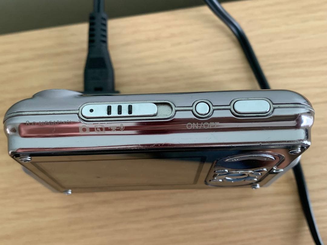 コニカミノルタ dimage x1 SDカード2G 純正バッテリー 充電器付属