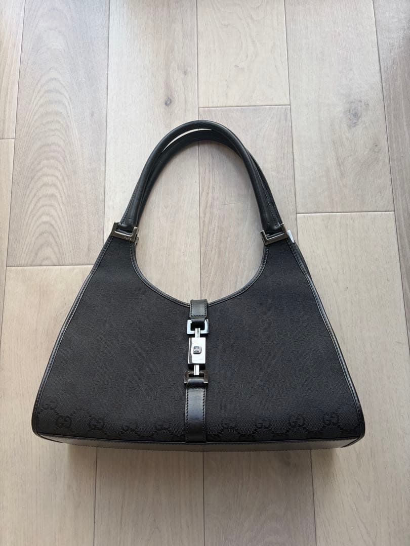 GUCCI グッチ　ショルダーバッグ　ジャッキー　ブラック　GG柄 GUCCI（グッチ） ジャッキーライン ショルダーバッグ GG柄 ワン