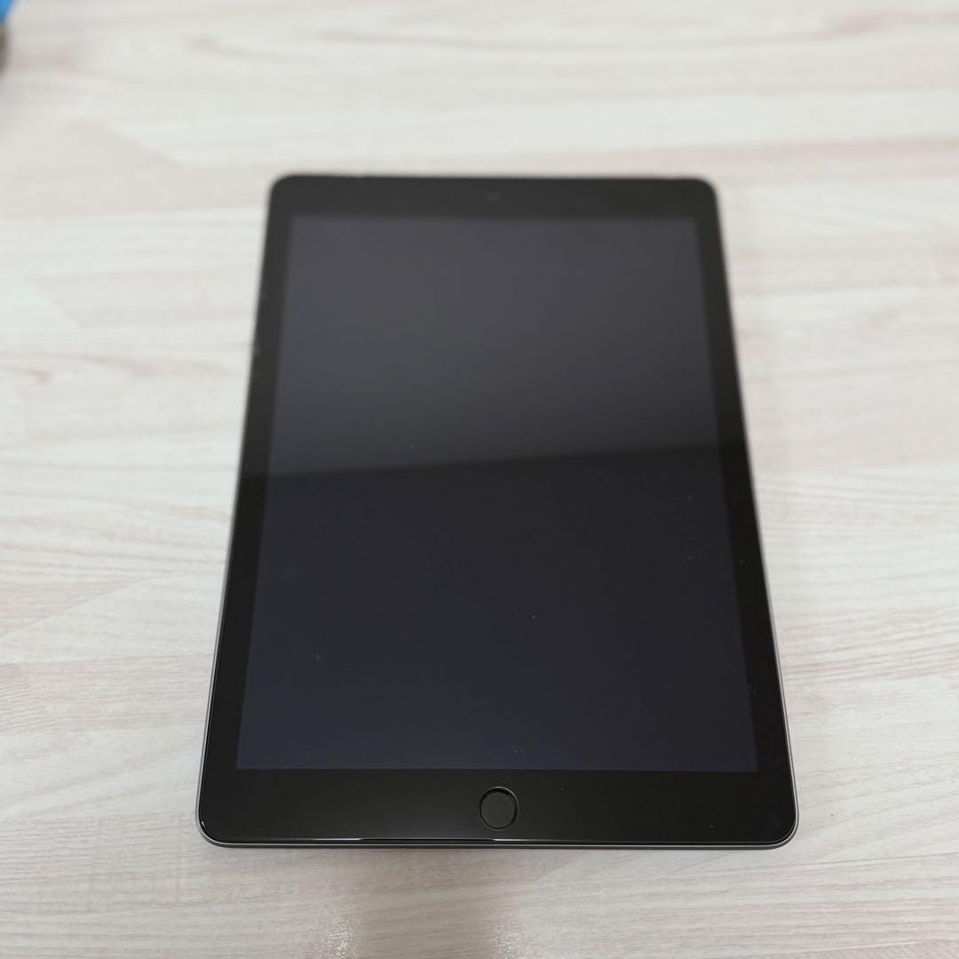 iPad 第5世代 128GB WiーFiモデル Amazon.co.jp: 【整備済み品】Apple iPad (第5世代) Wi-Fi 128GB