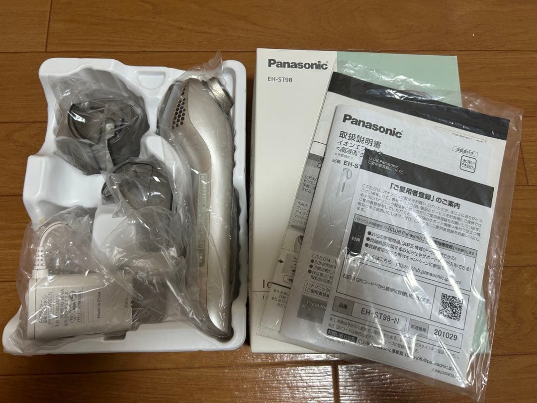 Panasonic EH-ST98 美顔器 概要 導入*美顔器 イオンエフェクター ＊角質層まで EH-ST98