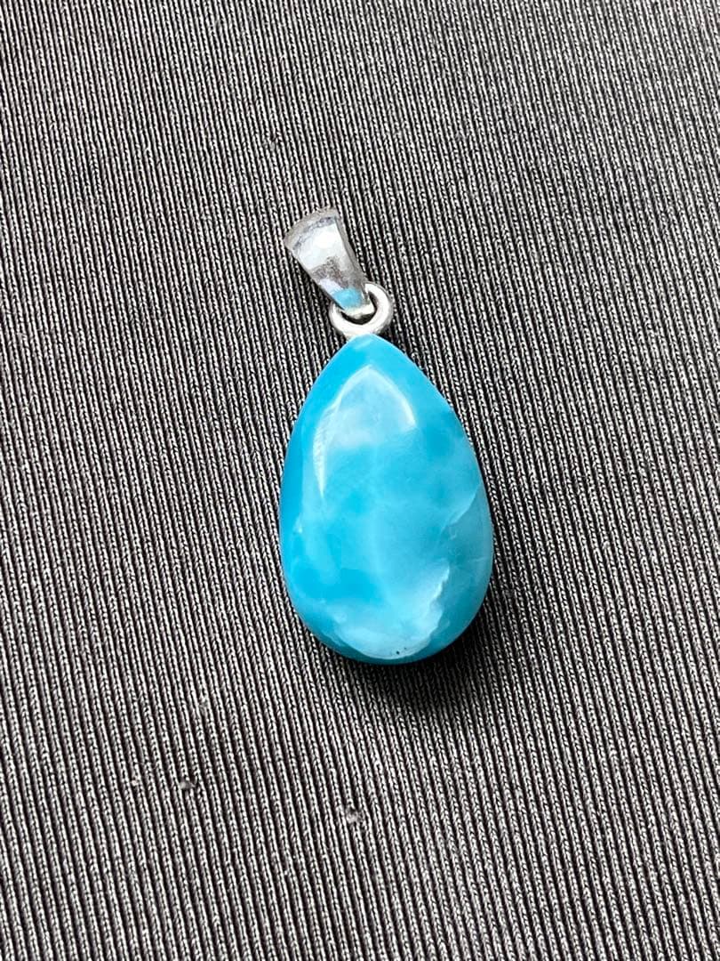 天然石ラリマー☆高品質！ひし型ペンダントトップ☆マリンブルー＆形が