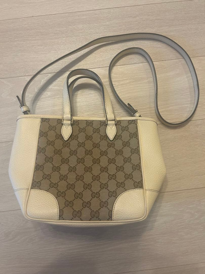 Gucci GGモノグラム ショルダーバッグ
