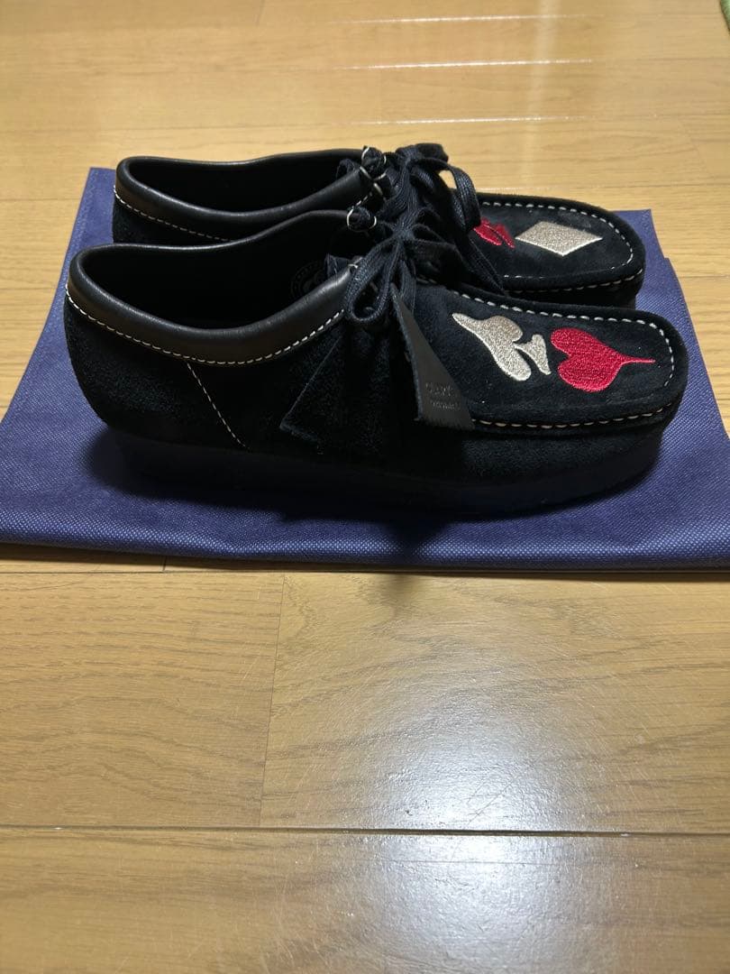 STUSSY Clarks コラボトランプモチーフ モカシンシューズ レアの通販