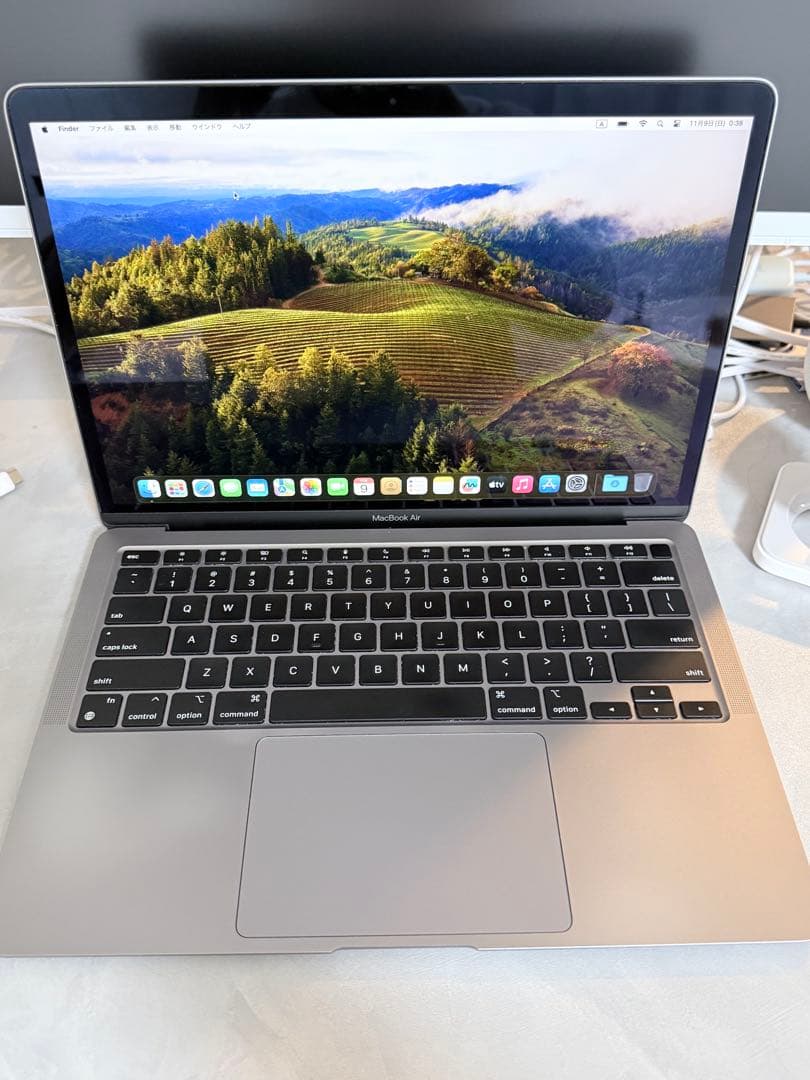 【M1】MacBook Air 256GB メモリ16GB(USキー) Amazon.com: Apple MacBook Air with Apple M1 Chip, 13.3 inch, 16GB