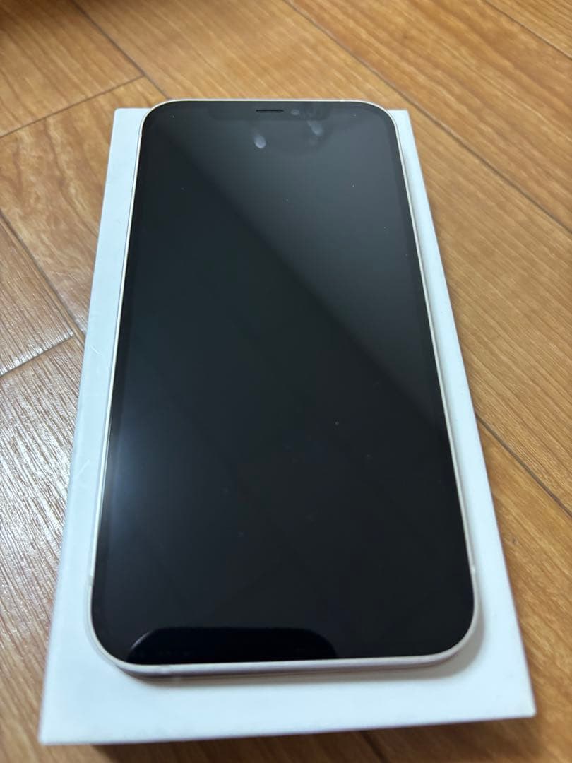 Apple iPhone 12ホワイト Amazon.com: Apple iPhone 12, 64GB, White - Fully Unlocked (Renewed