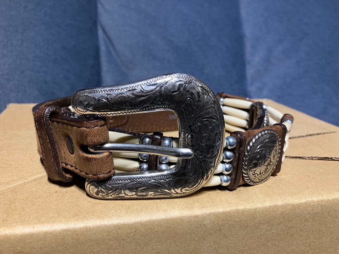 Tony Lama 34インチ ビーズ ウエスタンベルト 本革コンチョ付き難あり