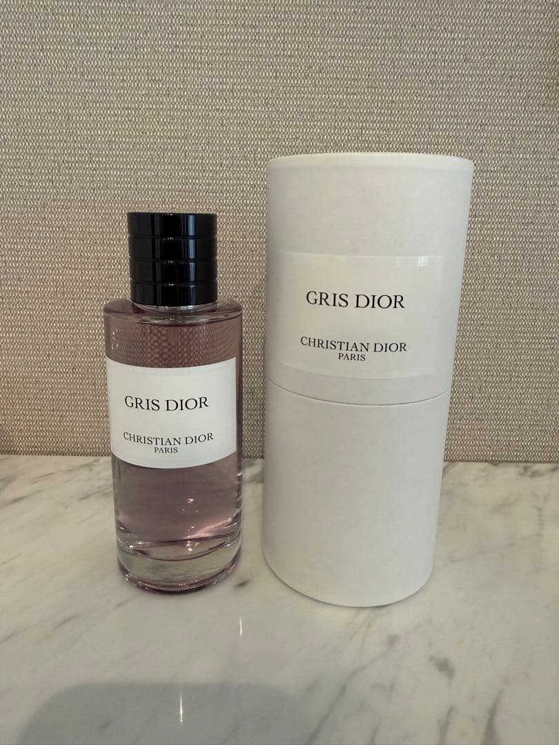 香水(ユニセックス) Christian Dior Gris Dior 125ml Gris Dior: Unisex Eau de Parfum with chypre and citrus notes | Dior US