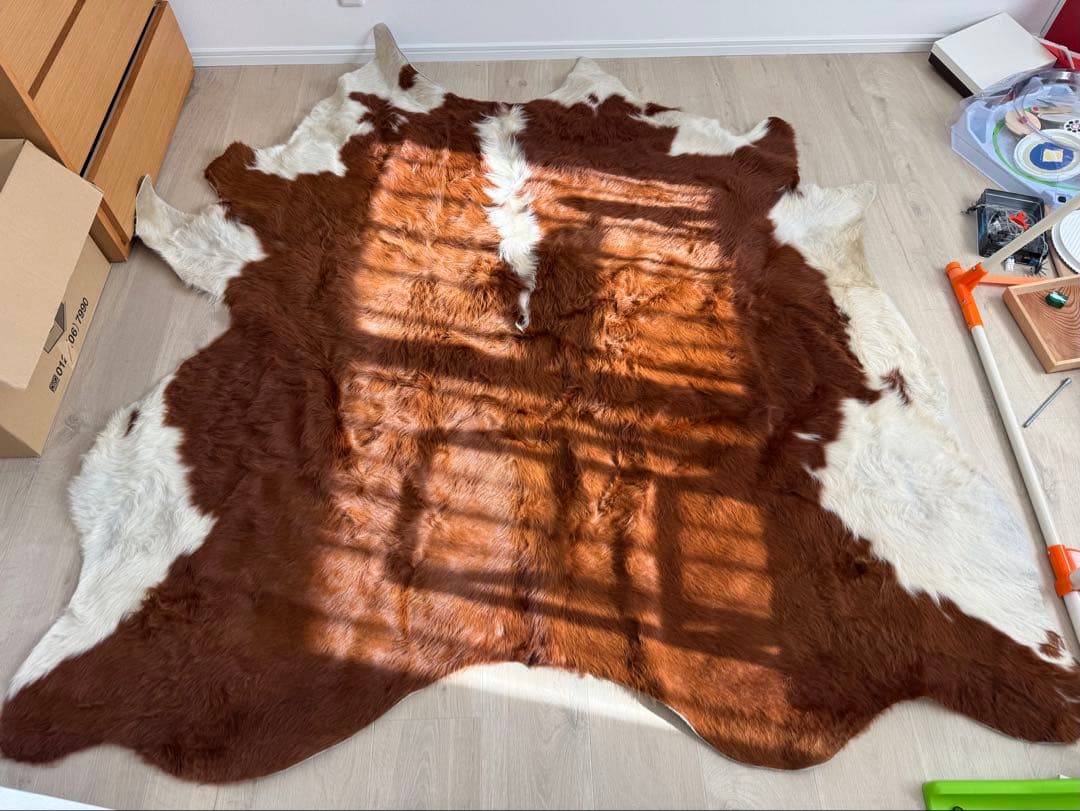 IKEA カウハイド　KOLDBY ブラウン牛革 ラグ 茶白 毛足長 KOLDBY 콜드뷔 소가죽, 브라운 - IKEA