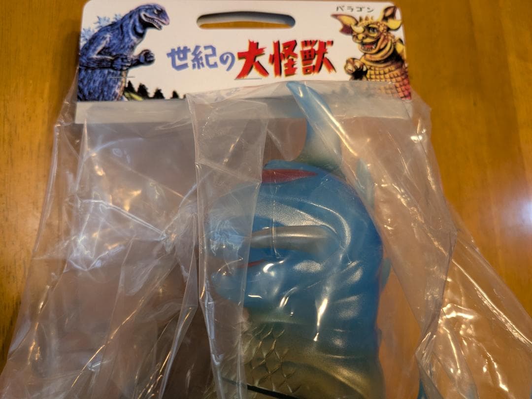 マルサン ガイガン 450 ブルークリア ソフビ - メルカリ