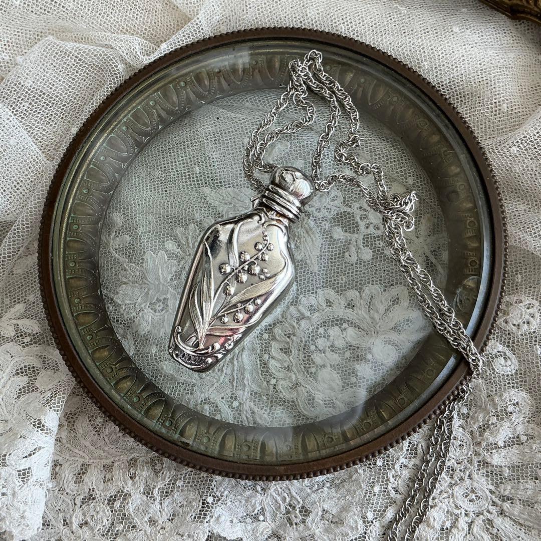 B】フランスアンティーク すずらん パフュームボトル フラコン・ド