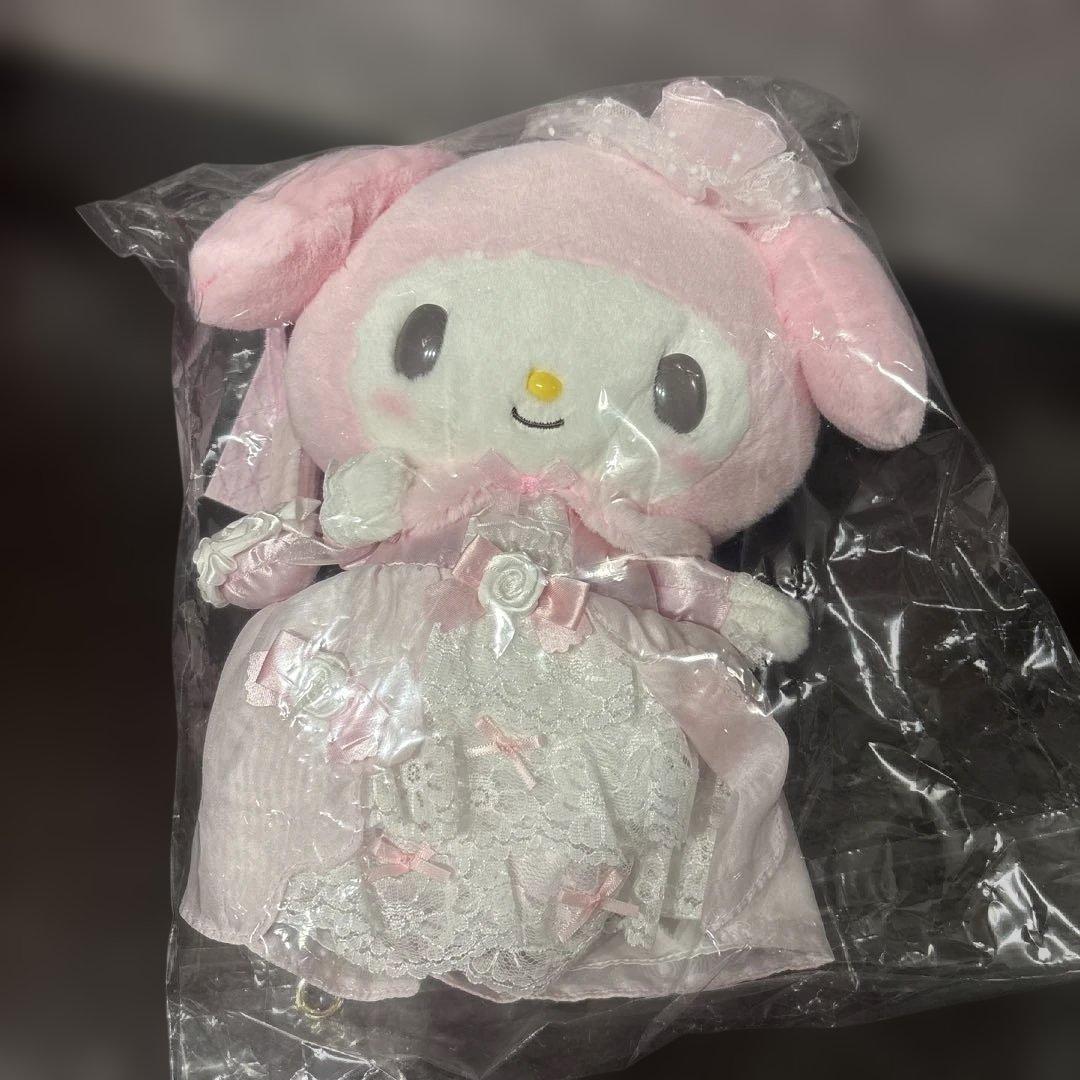 マイメロディ　レディマイメロディシリーズ　ぬいぐるみ風ショルダーバッグ Amazon.co.jp: サンリオ(SANRIO) ぬいぐるみ風ショルダーバッグ