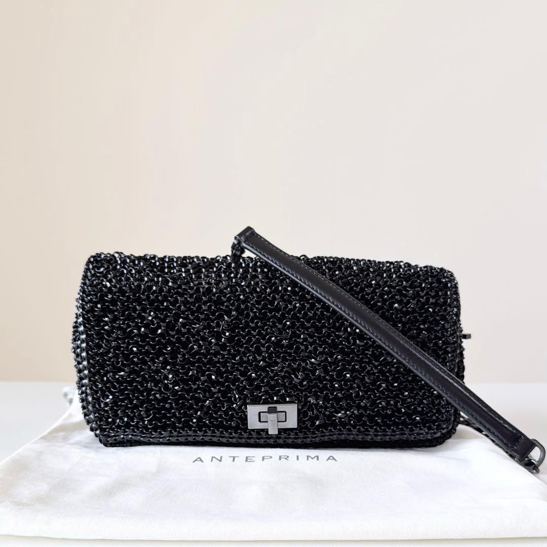 現行品　未使用アンテプリマ　ルッケット II ミディアム　横長　エナメルブラック ルッケット/横長/ミディアム/エナメルブラック ｜ 【公式