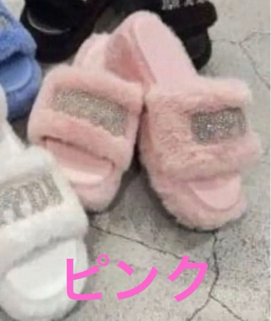 GYDA 最新作 ノベルティ 厚底 ファー サンダル ビジュー PINK