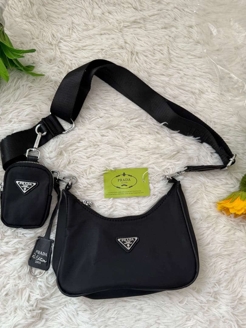 PRADA ショルダーバック ノベルティ