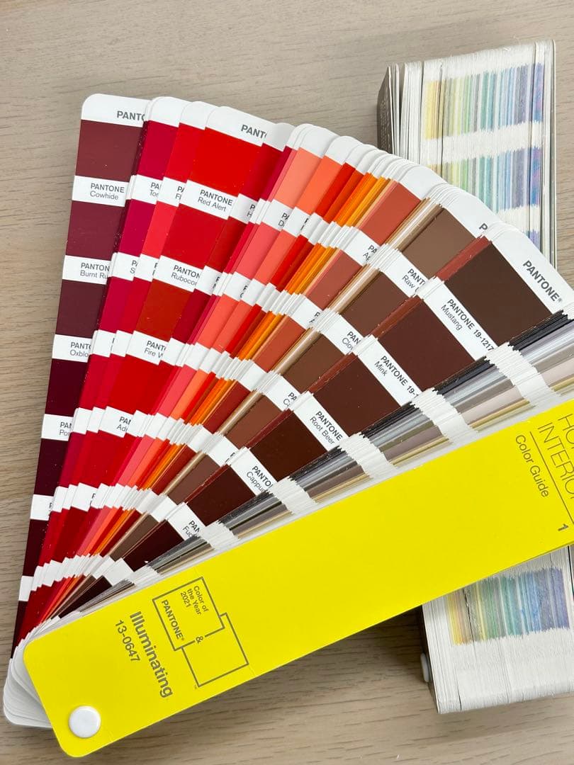 パントン(PANTONE) 色見本 パントン・メタリック・シマーズ・カラーガイド パントン・メタリック・シマーズ・カラーガイド｜PANTONE Metallic