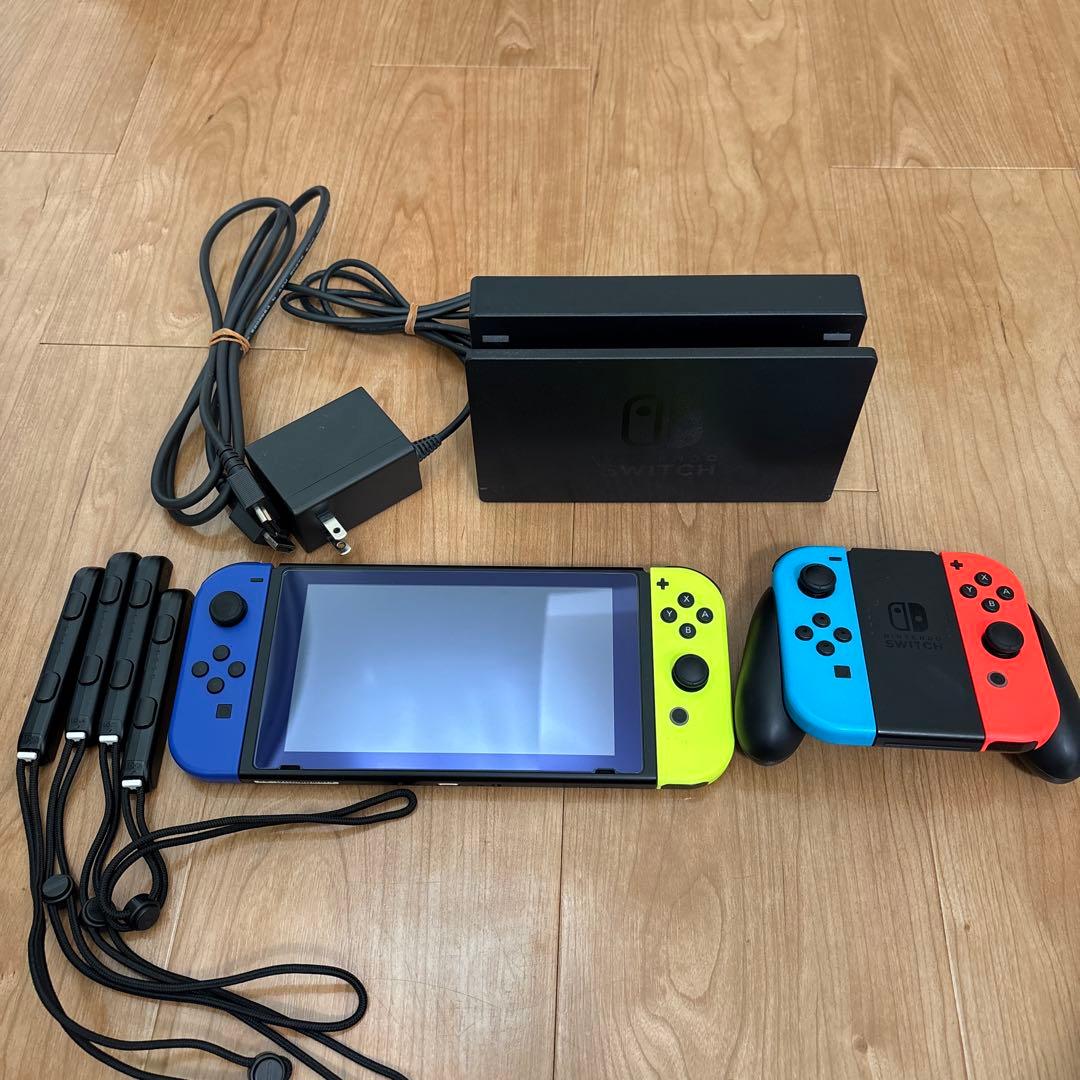 Nintendo switch 本体通常モデル、ドック、ジョイコン4個 Switch ドック Joy-Con 4台同時 充電スタンド 一体型 スイッチ
