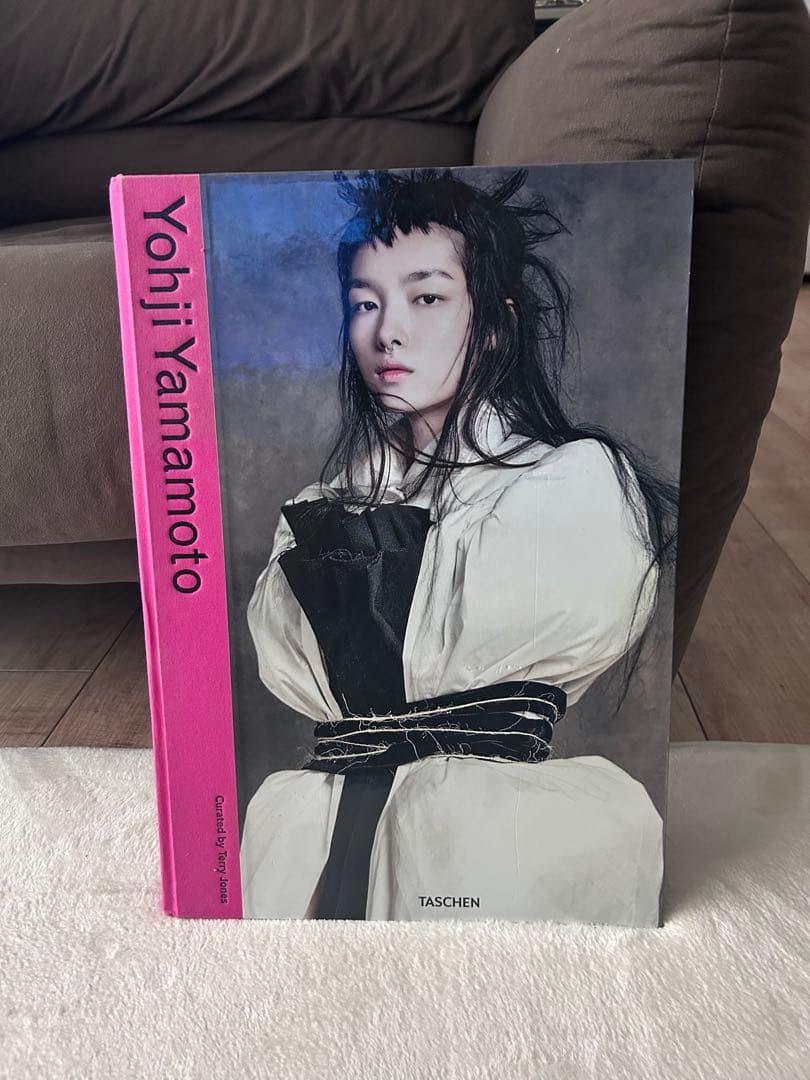 希少】Yohji Yamamoto / Terry Jones 洋書 - メルカリ