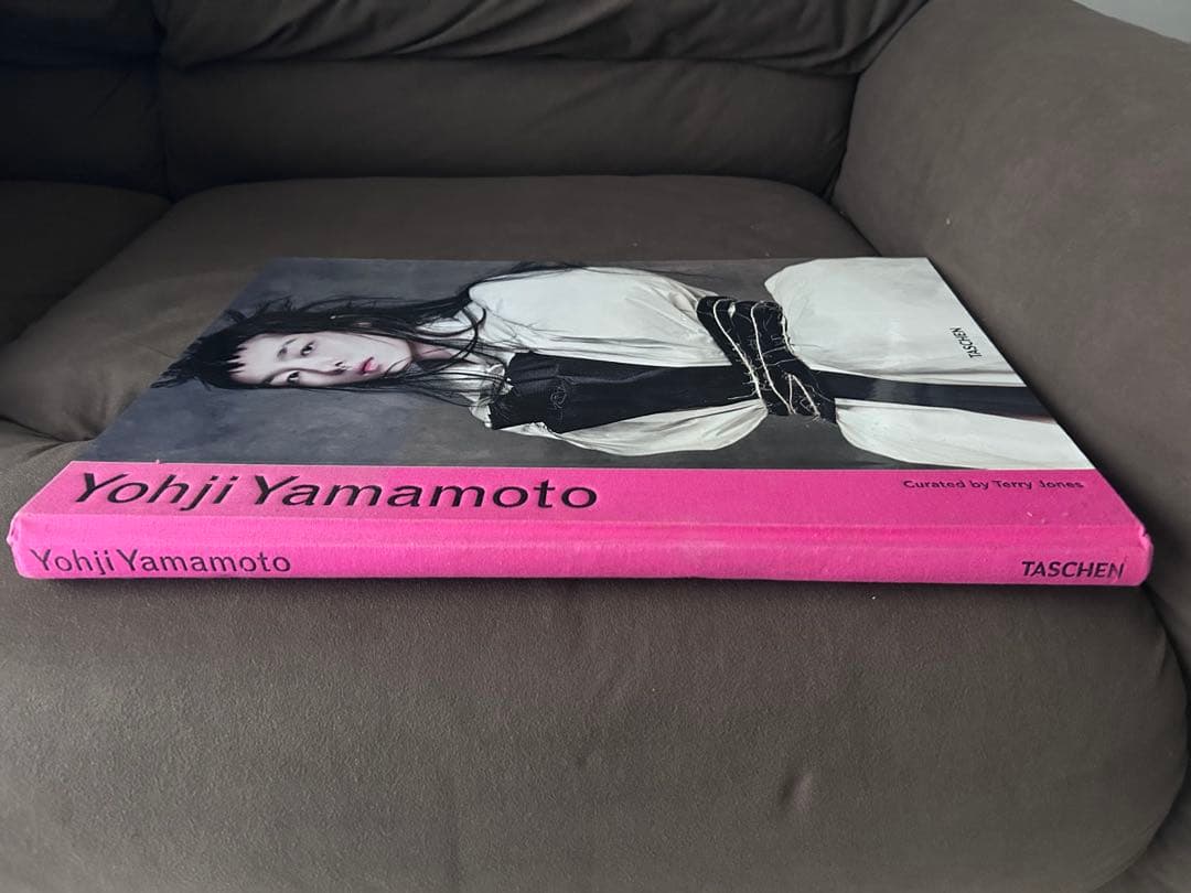 希少】Yohji Yamamoto / Terry Jones 洋書 - メルカリ