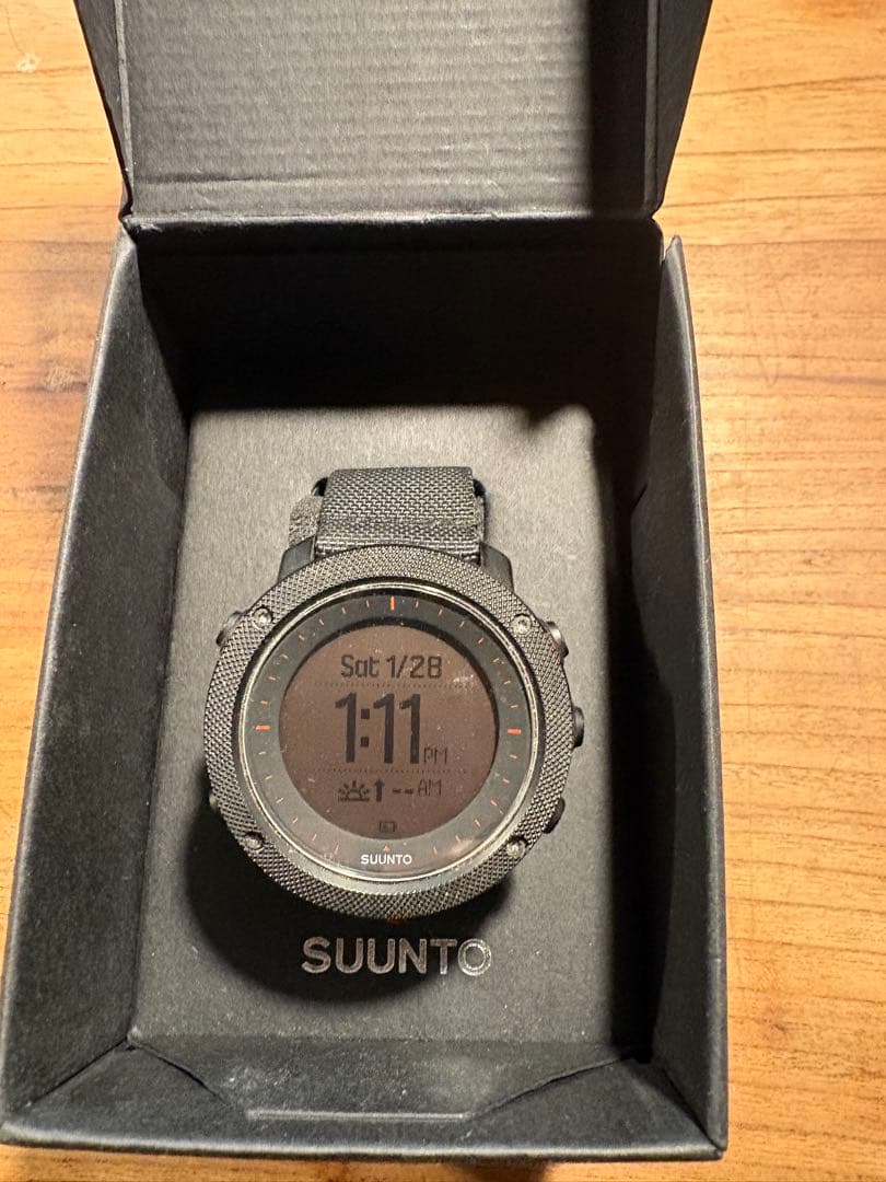 美品　SUUNTO TRAVERSE ALPHA ブラック Amazon | SUUNTO(スント) Traverse Alpha (トラバース アルファ) GPS