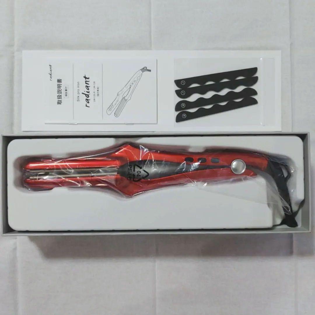 ラディアント ヘアアイロン 28mm シルクプレート レッド Amazon.co.jp: ラディアント 28mm ヘアアイロン ストレート プロ仕様