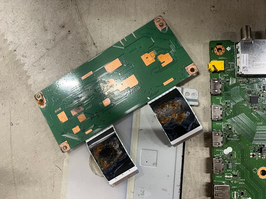 シャープAQUOS4T-C40AJ1基板セット - メルカリ