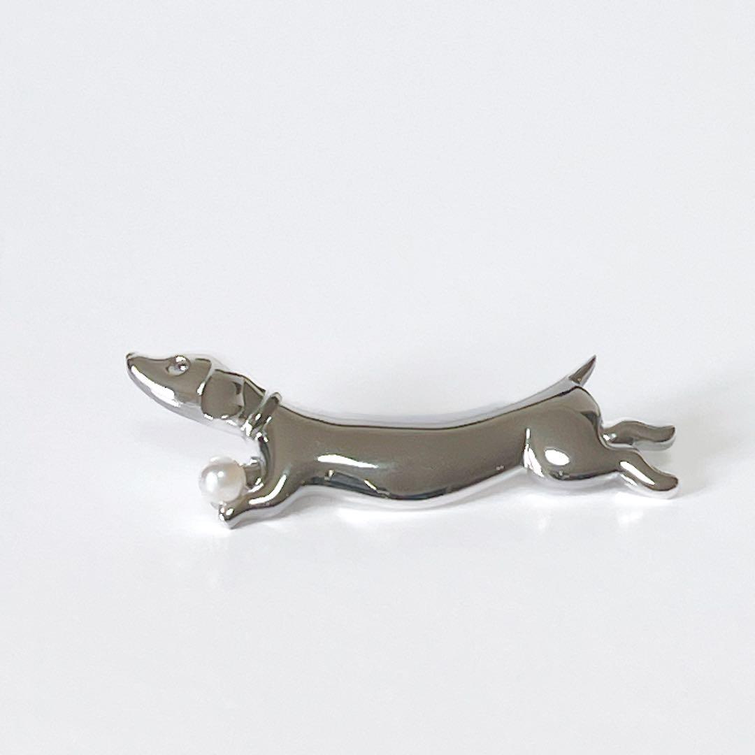 ミキモト MIKIMOTO ブローチ パール ダックスフント 犬 真珠 シルバー