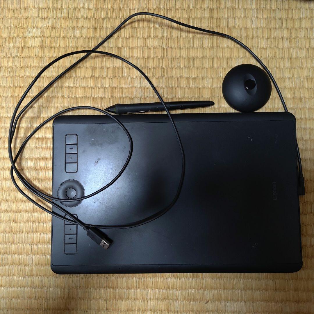 Wacom Intuos Pro ペンタブレット本体　Medium WACOM Intuos Pro medium ≪最も信頼されるペンタブレット≫Intuos