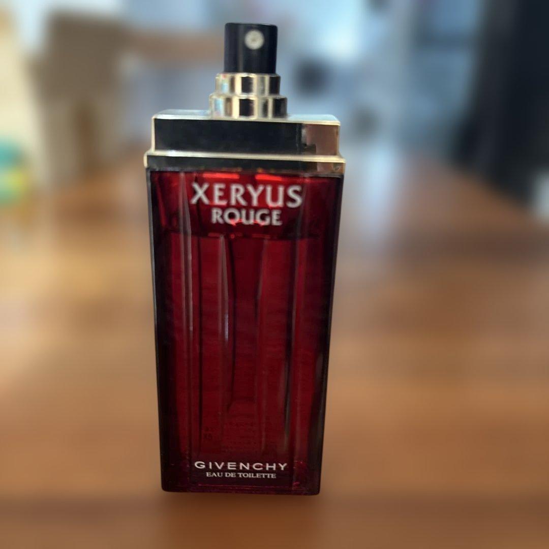 GIVENCHY キセリュズルージュ オードトワレ スプレー 100ml Amazon.co.jp: ジバンシィ キセリュズルージュ オードトワレスプレー