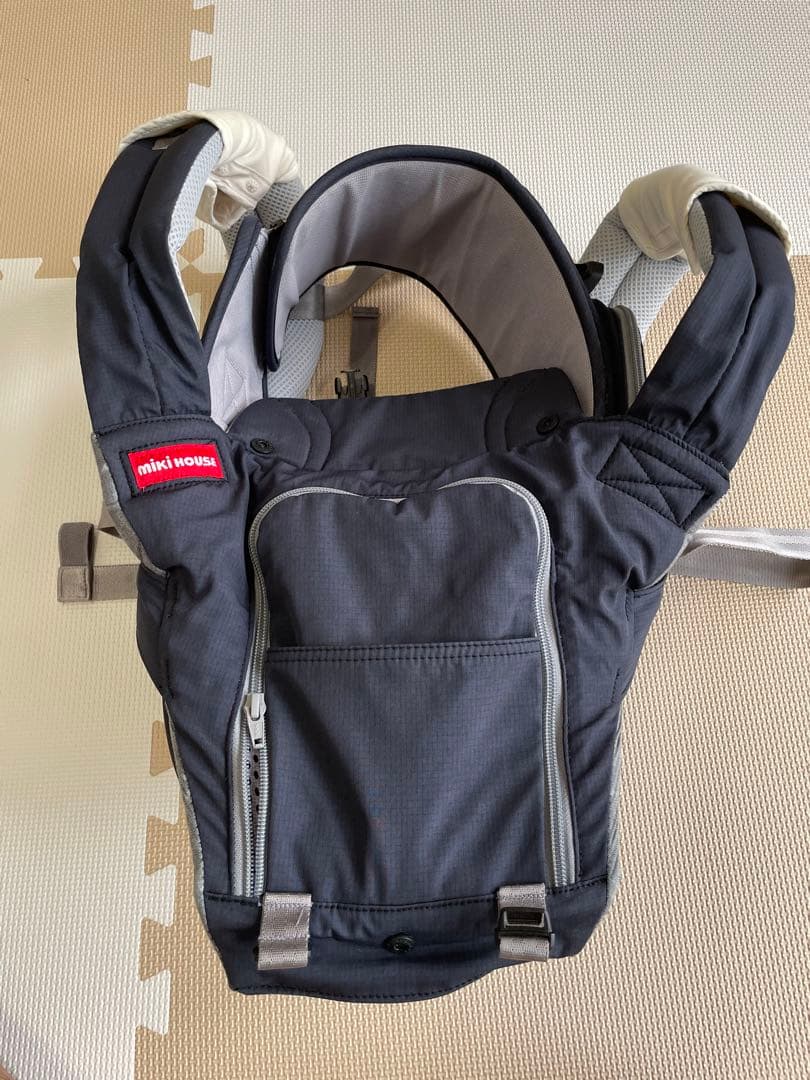 【美品】ミキハウス×ポグネー ベビーキャリア 抱っこひも 星柄 チャコールグレー ミキハウス×ポグネー ベビーキャリア – ミキハウスオフィシャルサイト