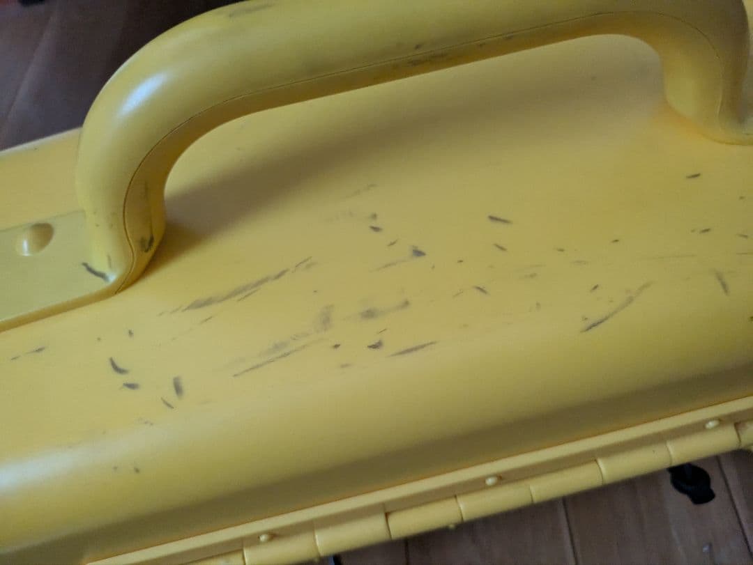 R*様 中古JEEP BOOM BOX CDラジカセ イエロー箱入り 希少品 - メルカリ