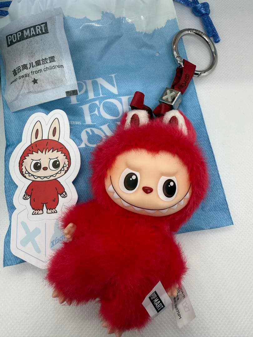 LABUBU PIN FOR LOVE ラブブ イニシャルキーホルダー X - メルカリ