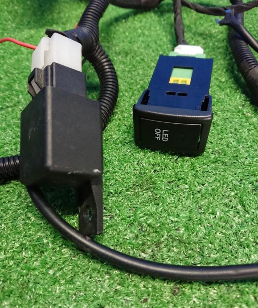 期間限定価格 25日まで スズキ 純正 アルト HA25S フォグライト セット